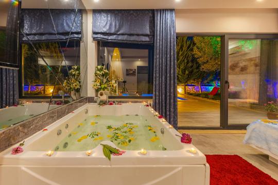 Hương Sen Spa