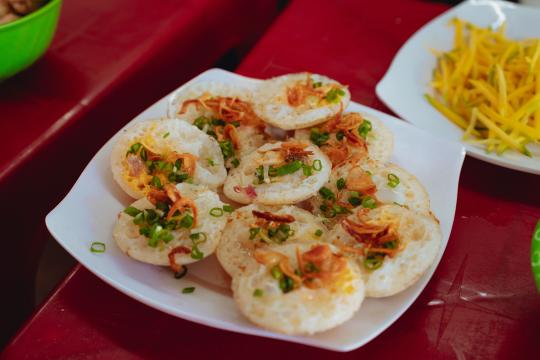海芳 - 燕芽庄夜市小煎饼与越式煎饼店