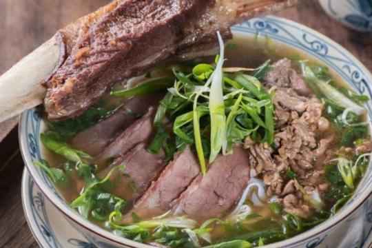 Pho Thin в Нячанге