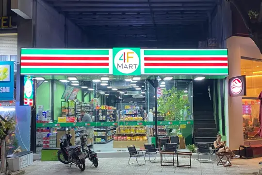 4F 마트 – 24/7 편의점 체인