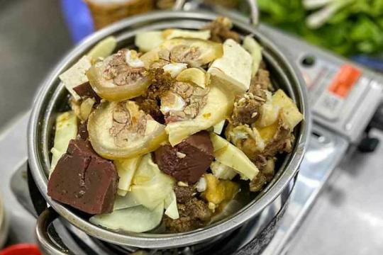 Quán Lẩu Bò Cây Mận Nha Trang
