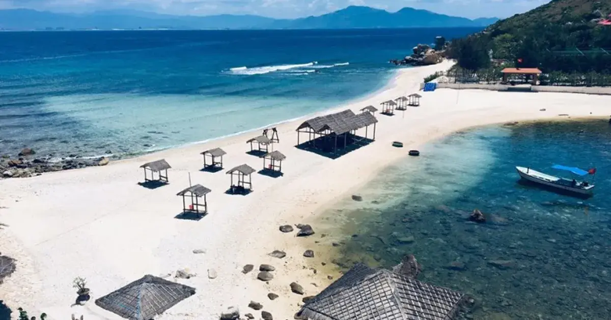 Dao-Yen-Hon-Noi-Nha-Trang