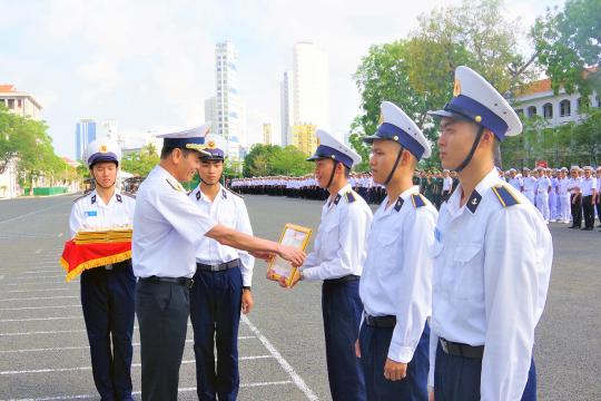 Học viện Hải quân