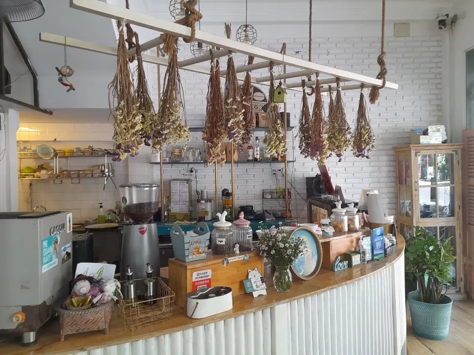 Alpaca Homestyle Café