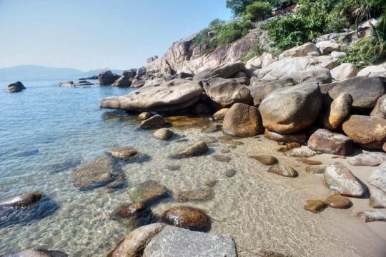 Hòn Chồng – Hòn Vợ Nha Trang