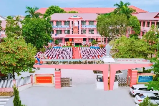 Trường THPT Chuyên Lê Quý Đôn