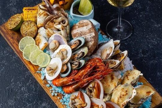 The Square - 芽庄诺富特酒店