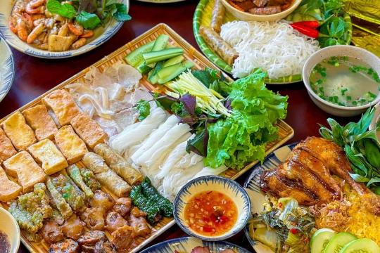 Dau 1986——芽庄一家吸引游客的餐厅。