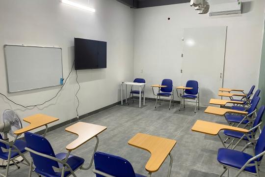 UGROW English Center
