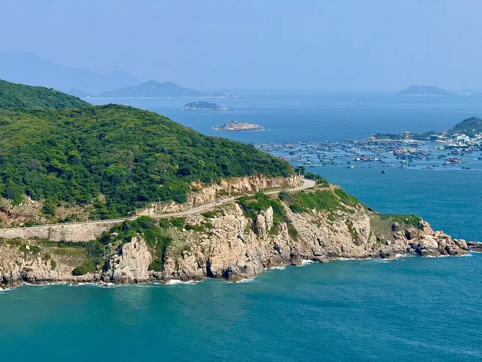 Chinh Phục Cung Đường Biển Vĩnh Hy - Cam Ranh: Tuyệt Tác "Tựa Sơn Hướng Hải" Đẹp Nhất Việt Nam