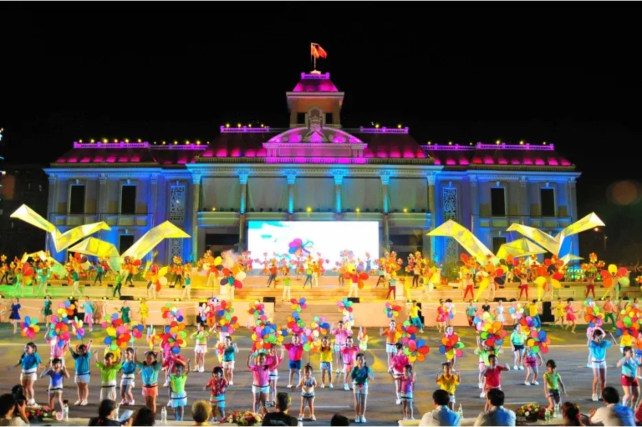 A compilation of famous festivals held annually in Nha Trang.