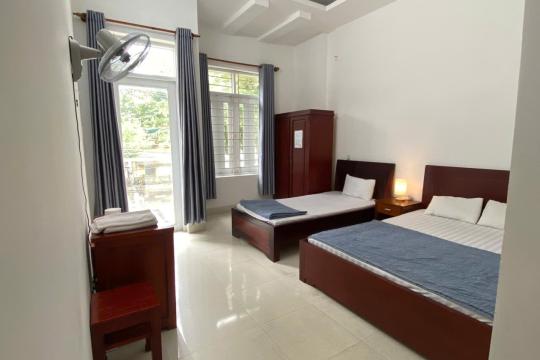 Phòng 3 Người Hướng Thành Phố