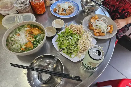 Hai Cá鱼米线与米粉汤餐厅