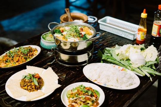 Trầm Tiệm Cơm Chay