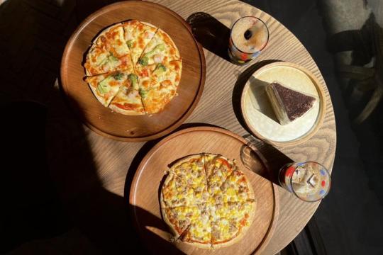 Tiffins Bakery & Café Tháp Bà