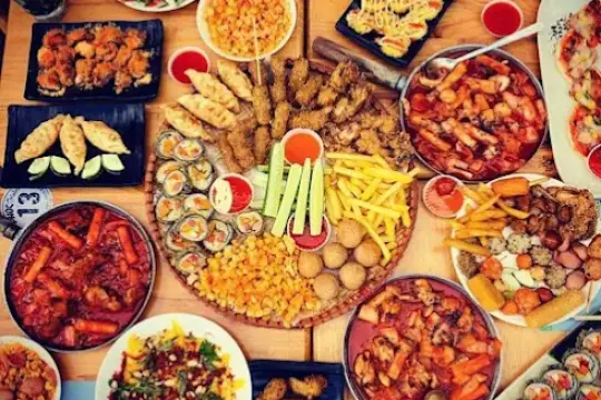 Phúc Hưng 밀크티 & 분식