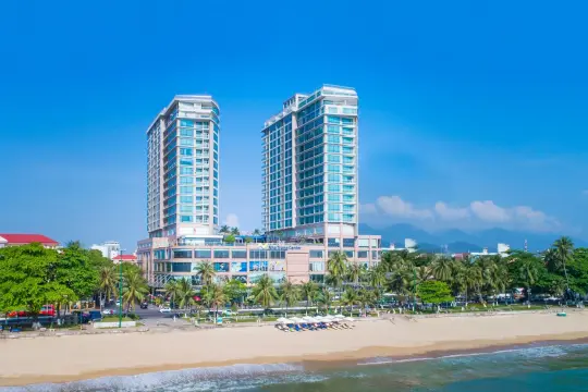 Diamond Bay Hotel