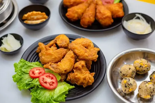 치킨플러스 레주언 - 깜란