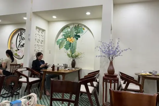컴냐루아(가정식 뚝배기밥)