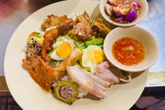반자 타인땀 가정식 식당