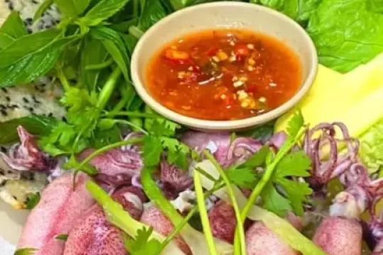 Quán Lẩu Gà Lá É Phú Yên