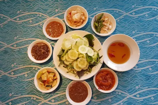 Quán cơm Hải Hà