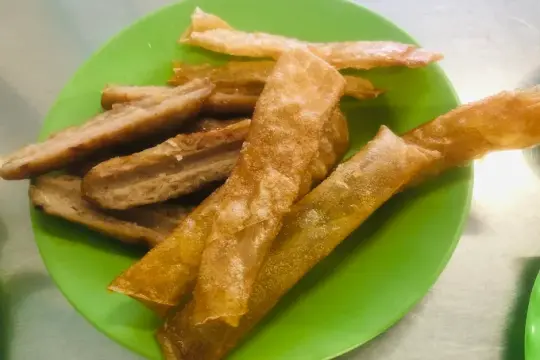 훙스엉 넴느엉