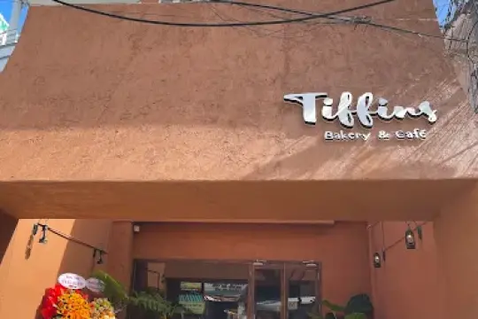 Tiffins Bakery & Café Tháp Bà