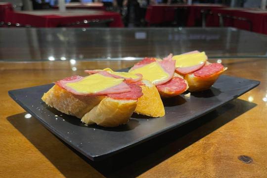 Anrizon Restaurant & Steakhouse