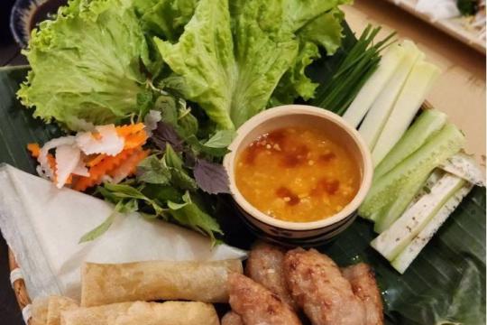 婆婆家饭店 (Tiệm cơm Bà Tôi - 奶奶的味道)