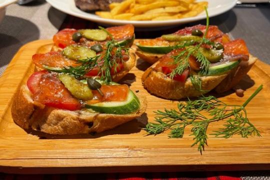 Anrizon Restaurant & Steakhouse