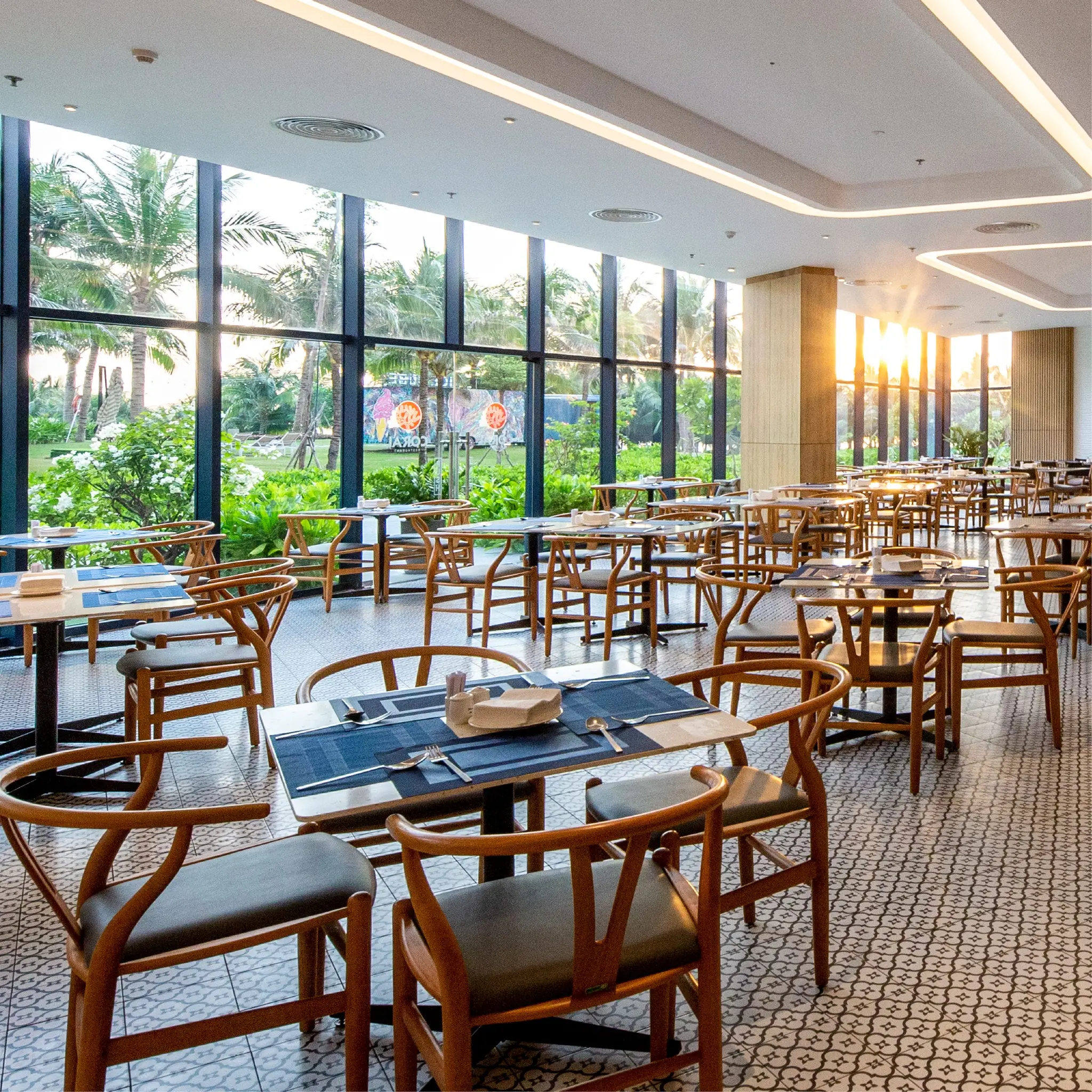 Coral Restaurant Cam Ranh