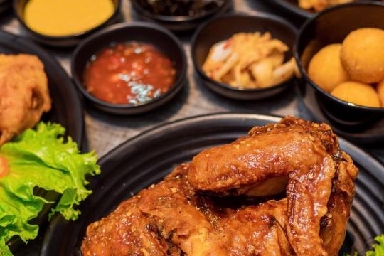 Chicken Plus Lê Duẩn - Cam Ranh