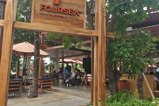 FourSea - Coastal Dining & Coffee