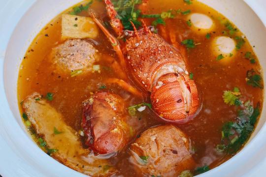 Quán Nhỏ - Bánh Canh Tôm Hùm