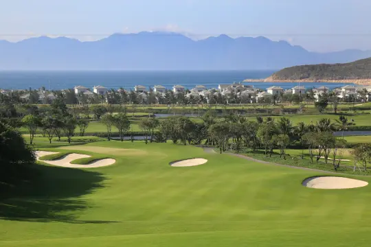 Meliá Vinpearl Cam Ranh Beach Resort