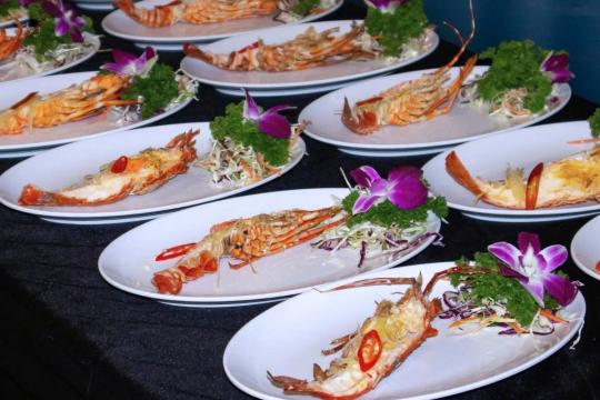 Nhà Hàng Cơm Niêu Vịnh Xanh Cam Ranh