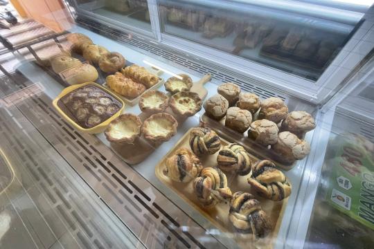Bakeroom Cafe & Pastry