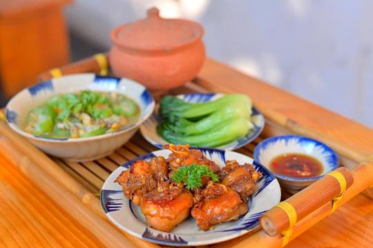Quán Cơm Trà Long Cam Ranh