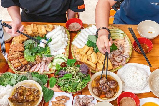 Bún Đậu Mắm Tôm - Bà Hoan
