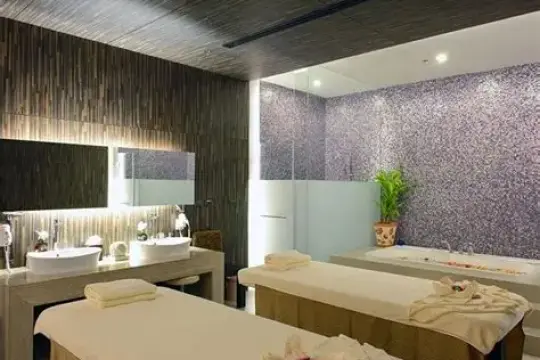 J SPA 나트랑