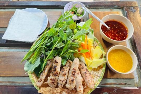 Жареные рулеты из свинины Hong Vu в Нячанге