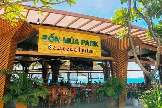 본무아 파크(Bốn Mùa Park)