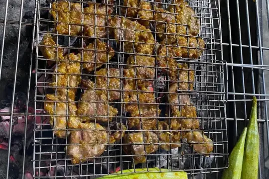 Quán Nhậu Sân Vườn Bảy Xoài