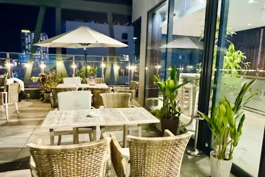 Art Nest Rooftop Nha Trang