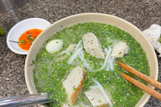 Bánh Canh Hai Quẳng