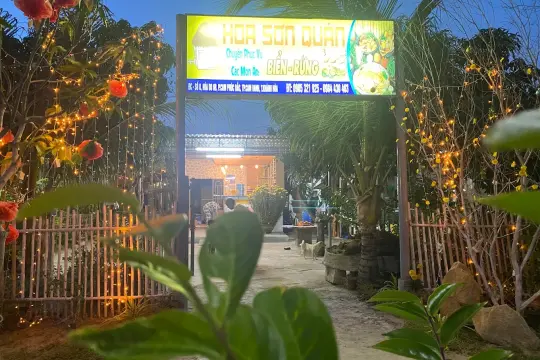 Hoa Sơn Quán Biển Rừng