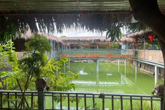 Hoa Sơn Quán Biển Rừng