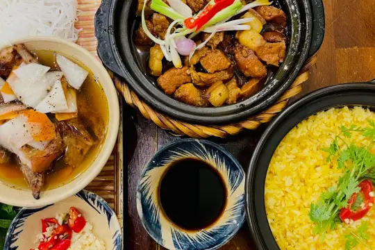 Cơm nhà Góc Hà Nội