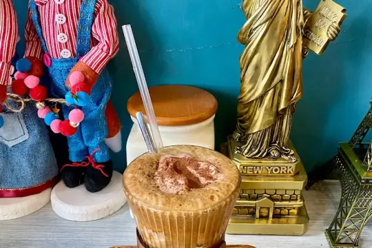 DeLion Café